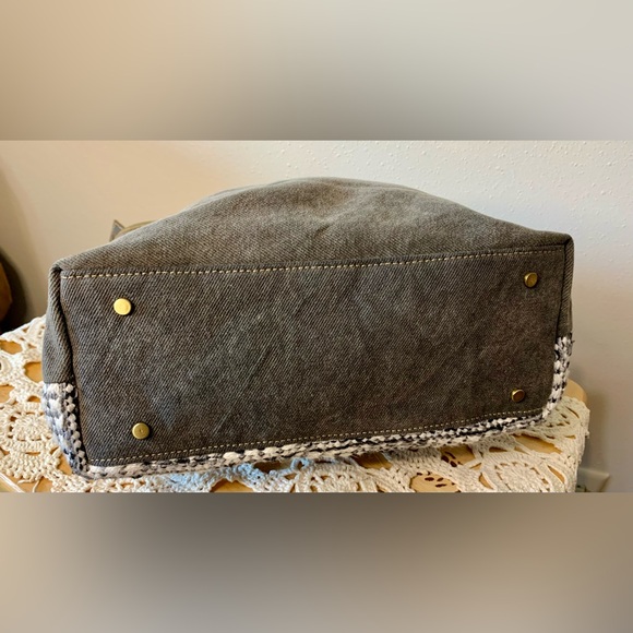 Myra Shoulder/Crossbody Bag - Picture 4 of 7